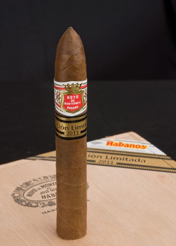 Hoyo de Monterrey Short Hoyo Piramides 2011 Limited Edition - Image 2